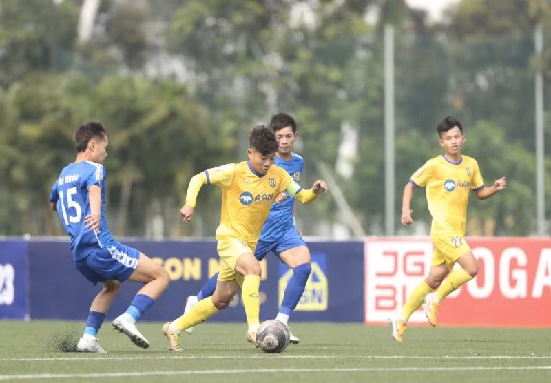 U17 Sông Lam Nghệ An là một trong các đội có vé vào Tứ kết Giải U17 Quốc gia 2023.