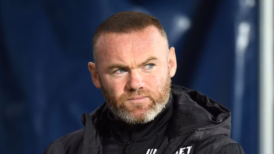 Wayne Rooney có cơ hội thay thế HLV Rafa Benitez ở Everton.