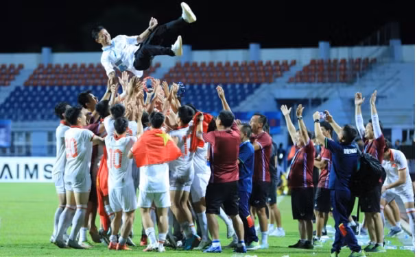 U23 Việt Nam nhận thưởng 1,8 tỷ đồng tiền thưởng sau ngôi vô địch U23 Đông Nam Á