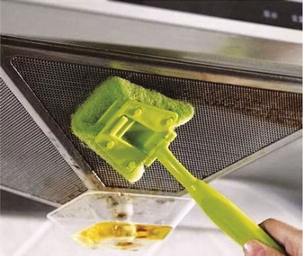 Mẹo đơn giản vệ sinh máy hút mùi, dầu mỡ bám dày đặc cũng sạch bong sau 10 phút ảnh 4