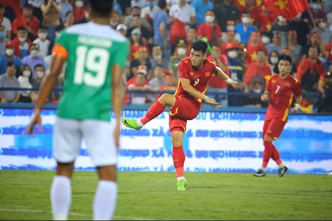 Tiến Linh tỏa sáng giúp U23 Việt Nam thắng cách biệt U23 Indonesia.