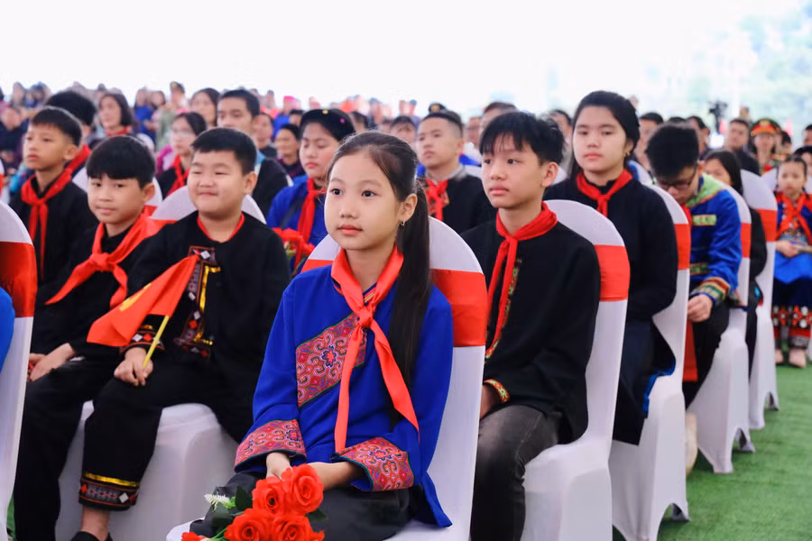 hoc-sinh-du-su-kien.jpg