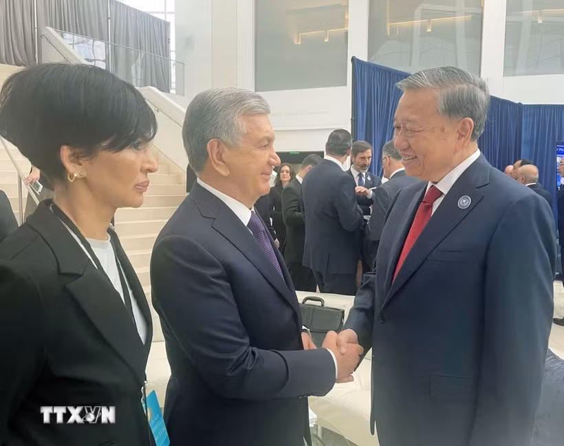 Tổng Bí thư Tô Lâm và các trưởng đoàn dự phiên khai mạc Hội đồng Hoà bình về Gaza. Ảnh: TTXVN phát