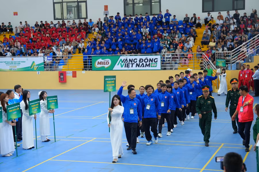 30 đoàn thể thao học sinh trên cả nước quy tụ tại buổi lễ khai mạc