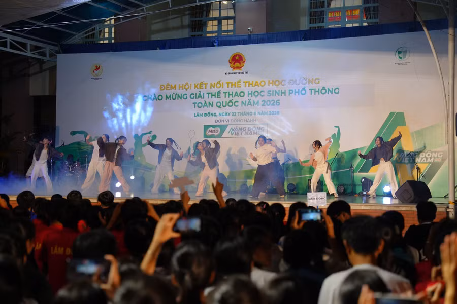 Một số hình ảnh tại đêm hội Gala chào mừng Giải Thể thao học sinh Phổ thông Toàn quốc