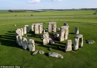 bi-an-stonehenge-he-lo-goc-nhin-bat-ngo.png