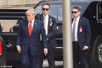 cang-thang-bat-ngo-trong-chuyen-tham-bac-kinh-cua-trump-1.png