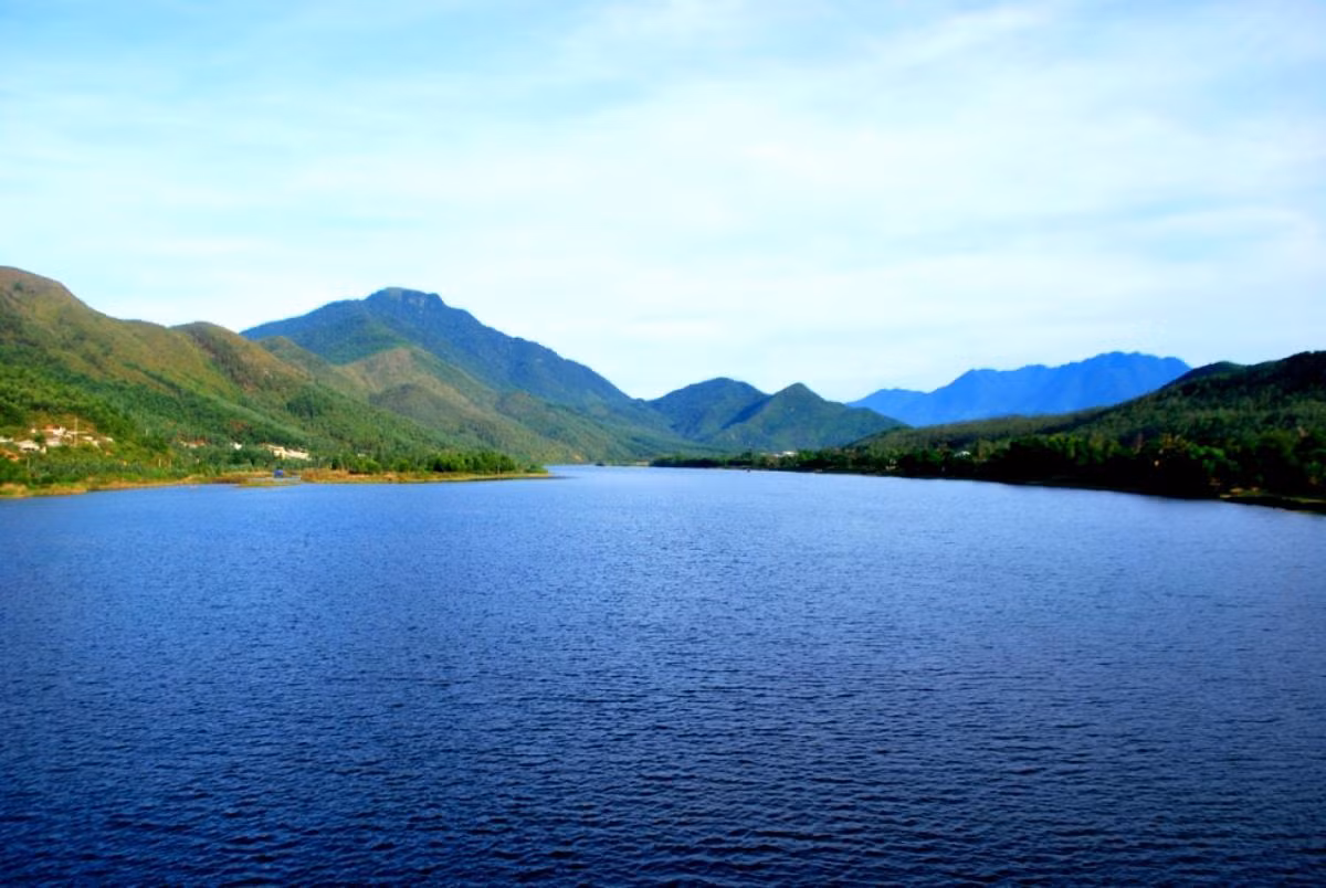 Sông nước Cu Đê.