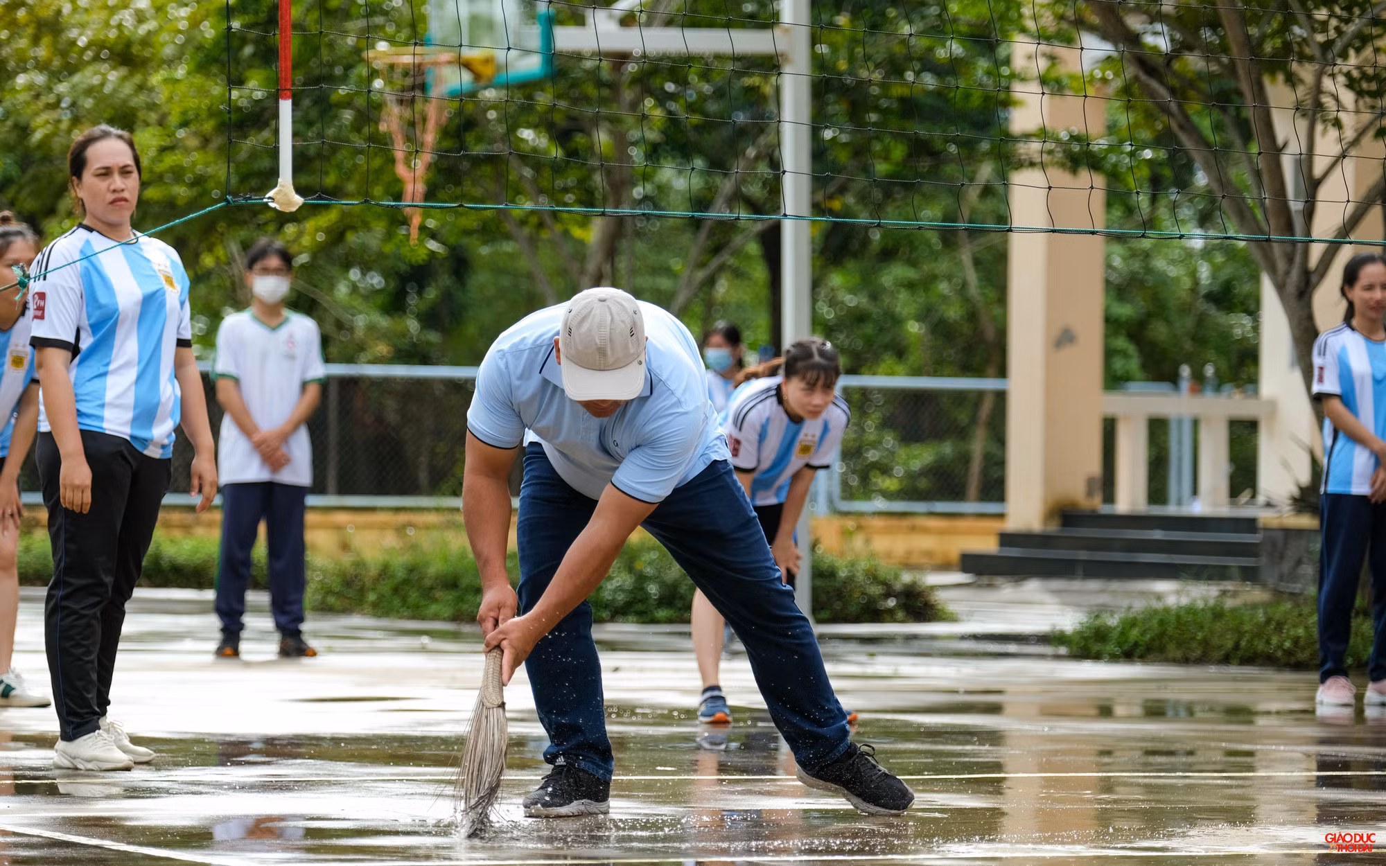Sôi nổi Hội thao Bóng chuyền công chức viên chức lao động ngành Giáo dục TP Cần Thơ 2022 ảnh 13