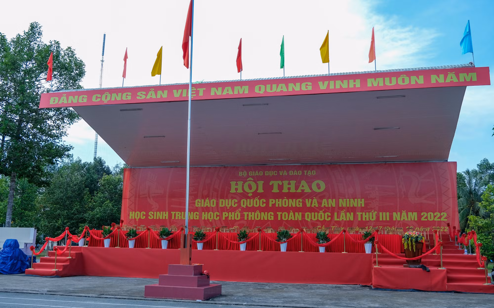 Hội thao Giáo dục QP&AN học sinh THPT toàn quốc lần thứ III năm 2022 được tổ chức tại TP Cần Thơ.