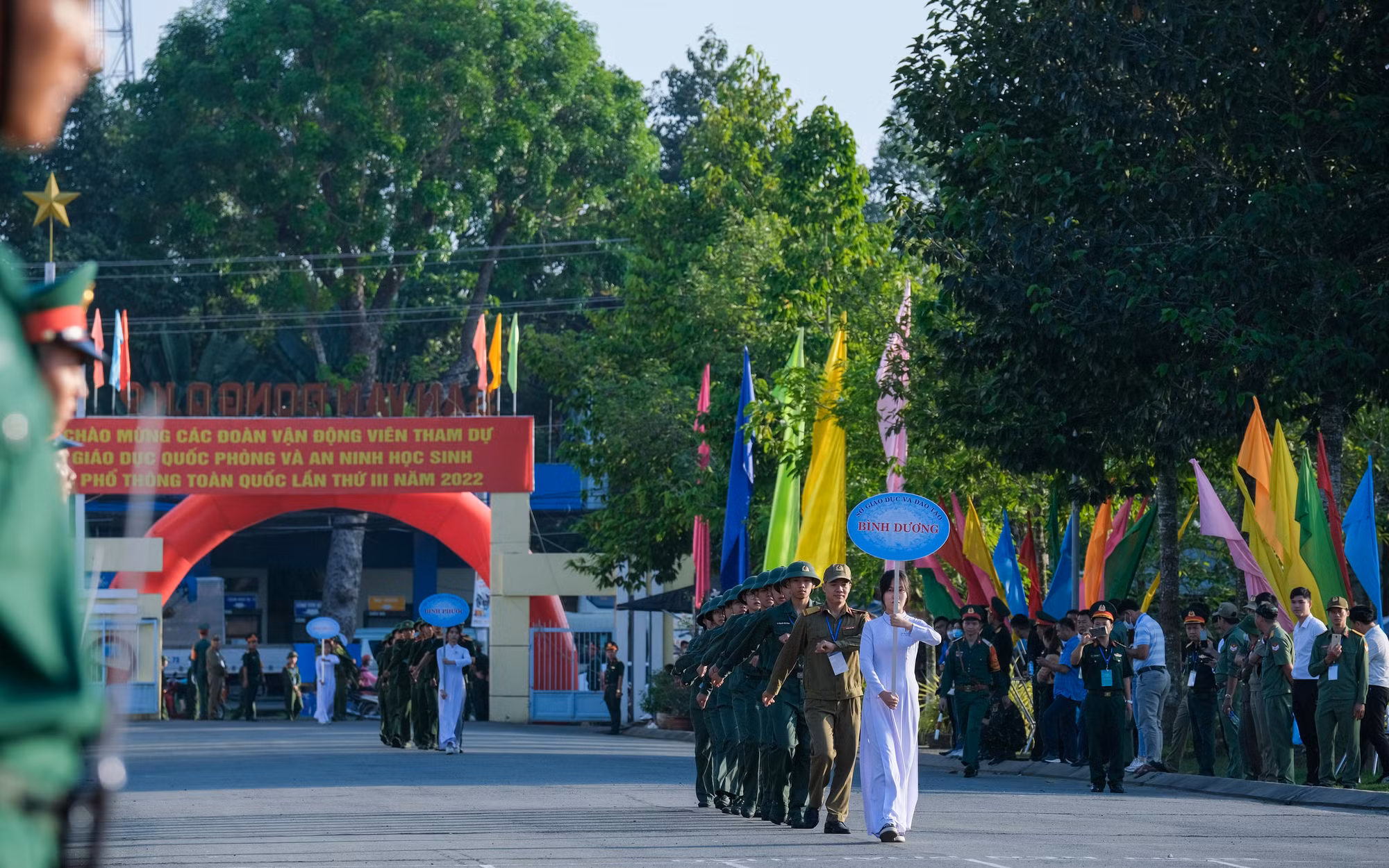 54 đoàn tham gia hội thao diễu hành tại lễ khai mạc.