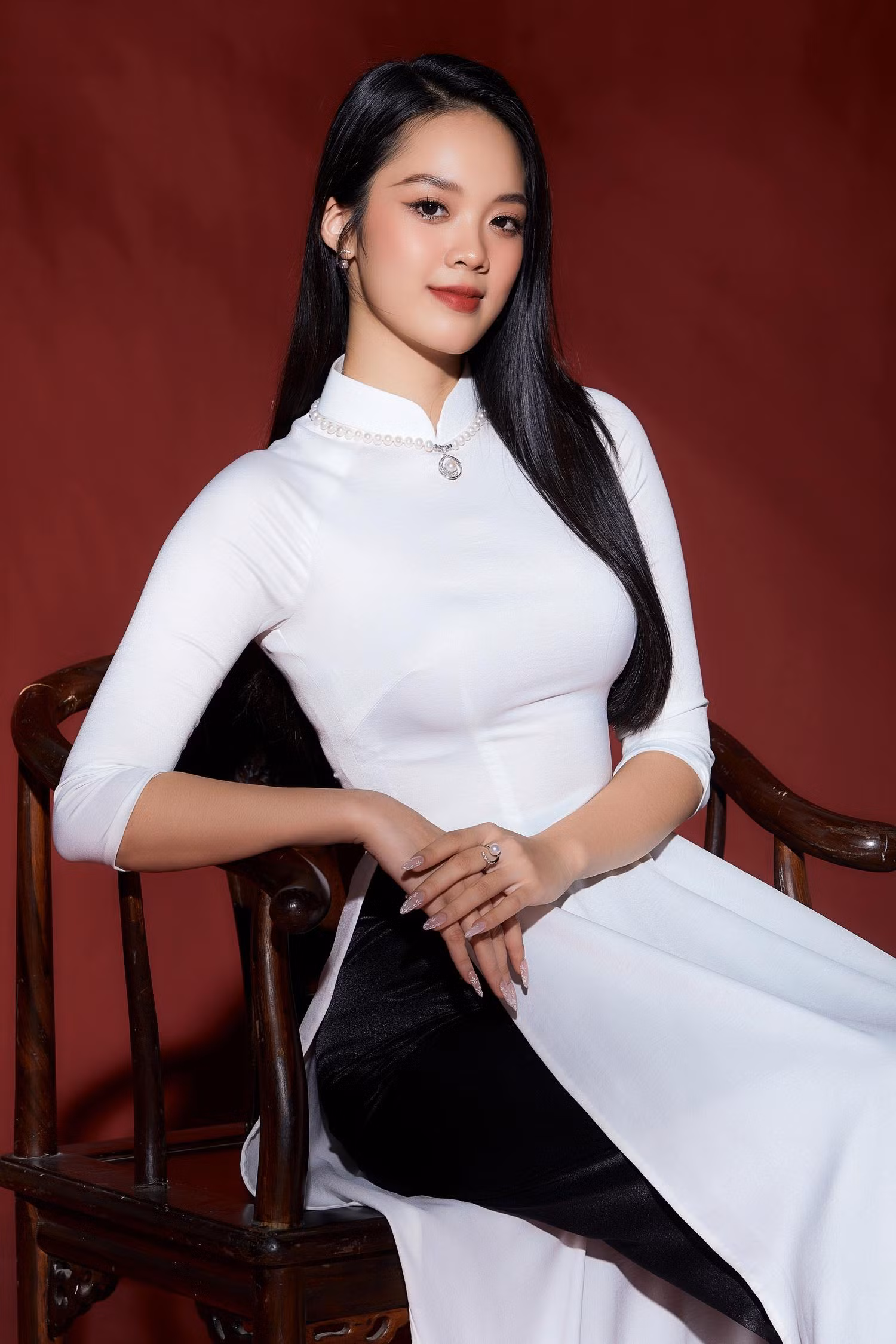 Trần Gia Hân.