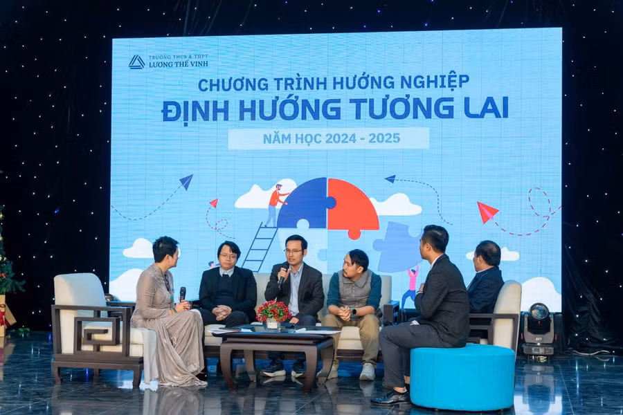 Tọa đàm định hướng nghề nghiệp tương lai do Trường THCS và THPT Lương Thế Vinh tổ chức.