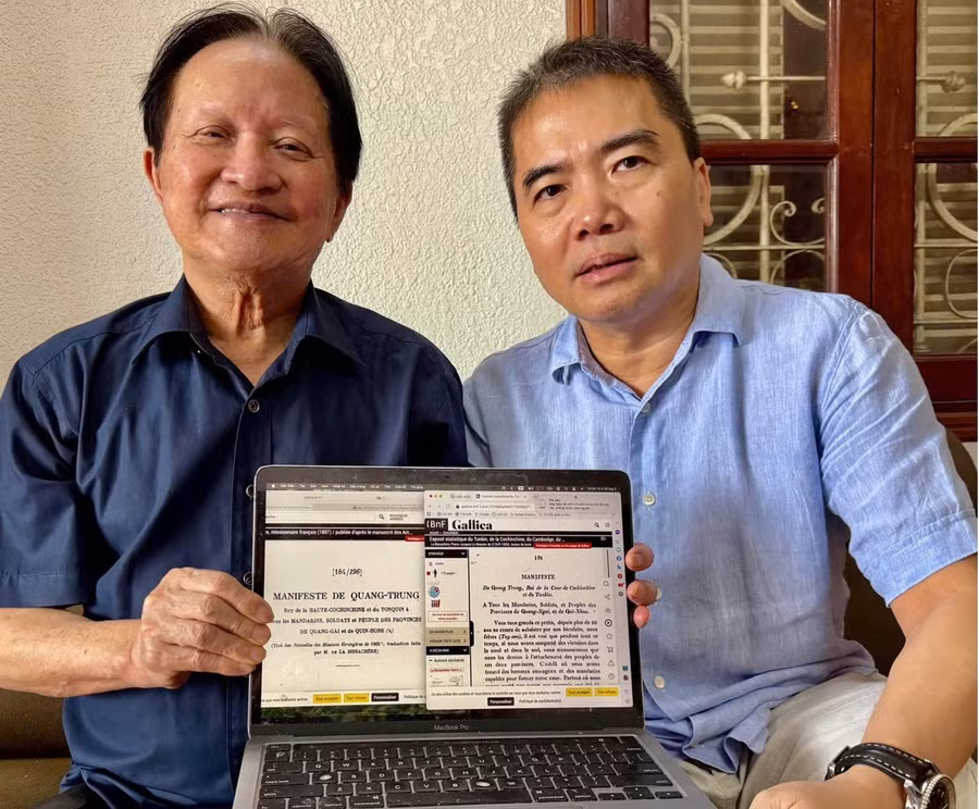 Thượng tướng Nguyễn Huy Hiệu và kỹ sư Vũ Đình Thanh.