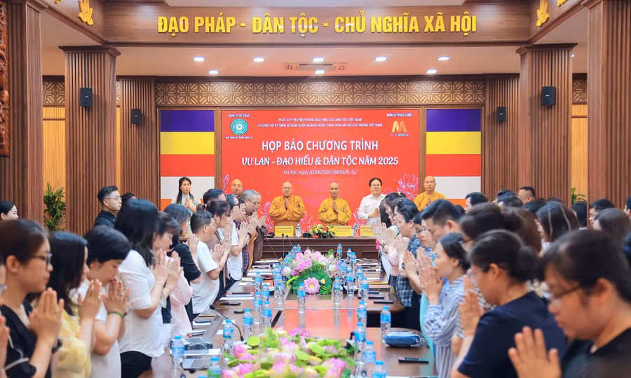 Quang cảnh buổi họp báo.