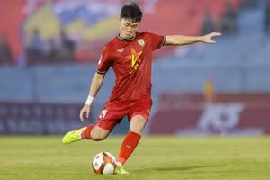Lương Xuân Trường cân nhắc gia hạn với Hồng Lĩnh Hà Tĩnh FC.