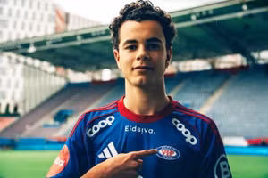 Rajkovic lọt tầm ngắm của Man United.