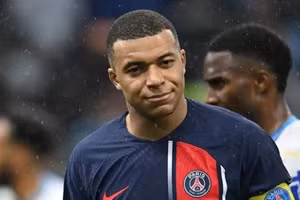 Kylian Mbappe nguy cơ bị tước băng đội trưởng ở đội tuyển Pháp.