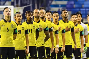 Tuyển Malaysia nhập tịch loạt cầu thủ quyết đấu Việt Nam.