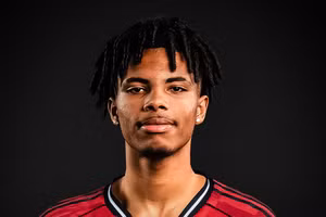 Ethan Williams gia nhập Peterborough United.
