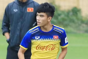 Trần Văn Bửu sớm chia tay V-League vì chấn thương.