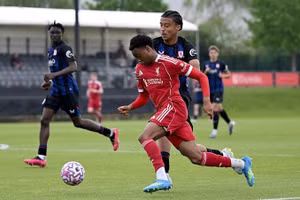 Isaac Konde rời học viện Liverpool gia nhập Man United.
