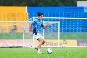 Mark Huỳnh gia nhập Bình Dương FC.