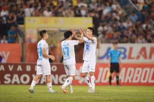 Thép Xanh Nam Định thắng ấn tượng Hoàng Anh Gia Lai ở vòng 23 V-League.