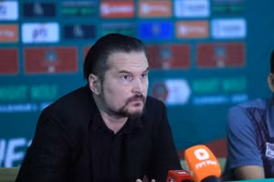 HLV Velizar Popov tự tin trước trận gặp FC Seoul.