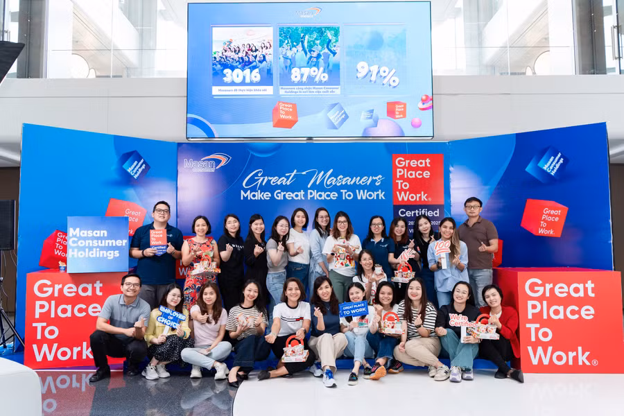 4-ms-nhan-vien-masan-consumer-hao-hung-mung-chung-nhan-great-place-to-work.jpg