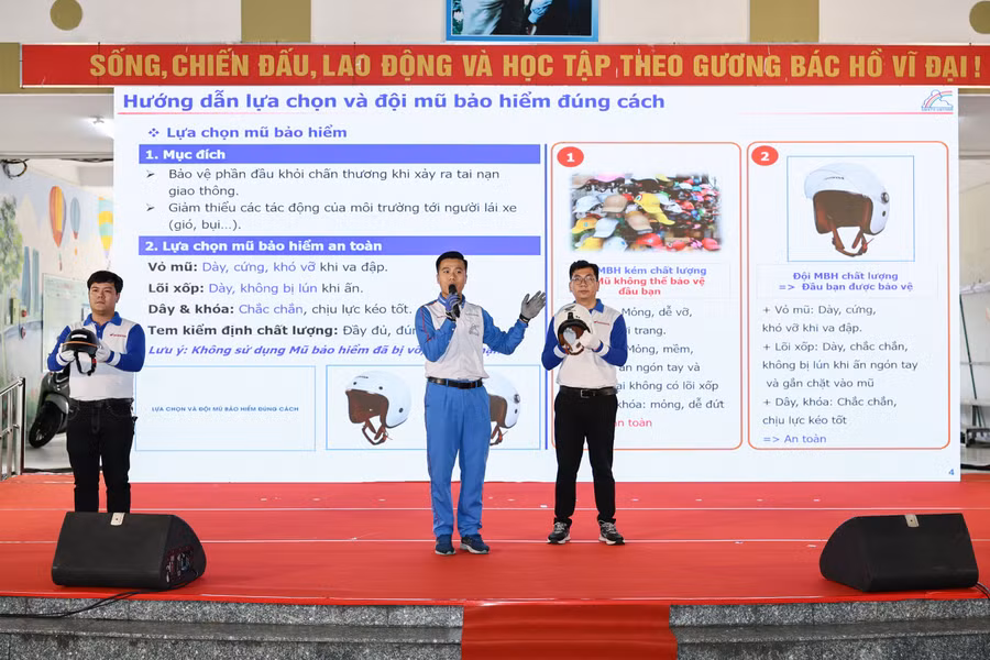 nl-5-dao-tao-kien-thuc-an-toan-giao-thong-cho-cac-em-hoc-sinh-min.jpg