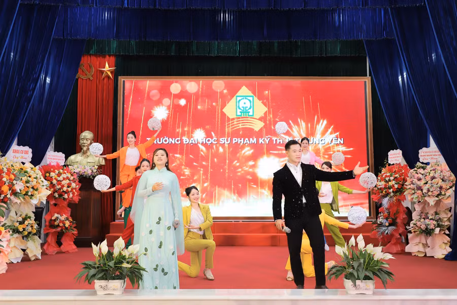 hy4-van-nghe.jpg