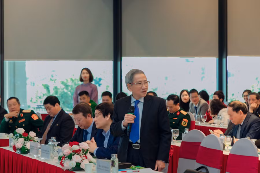 6-gs-ts-nguyen-minh-thuyet-tong-chu-bien-bo-sach-tieng-viet-canh-dieu-phat-bieu-tai-hoi-nghi.jpg