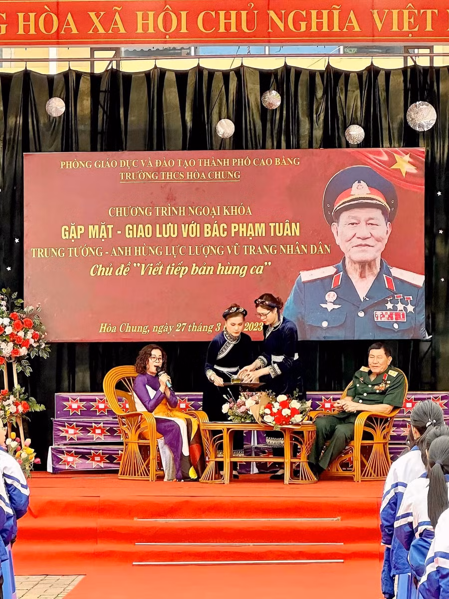 a5-hoa-chung.jpg
