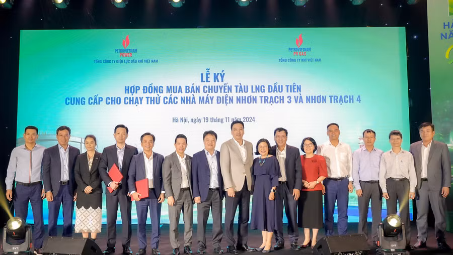 4-chuc-mung-le-ky.jpg