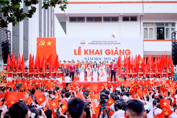 Lễ khai giảng năm học 2025-2026 của Trường Victory.