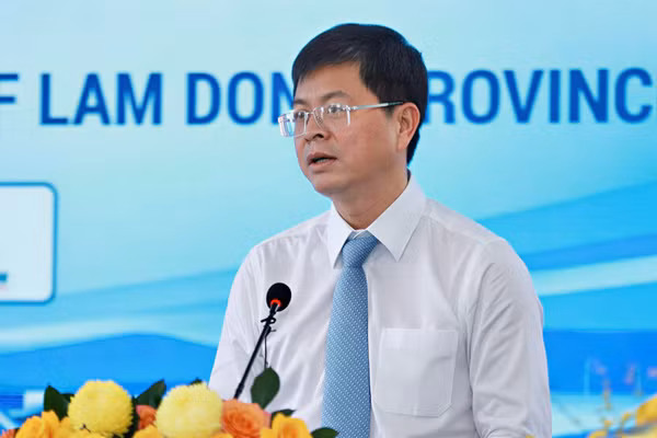 Ông Nguyễn Hồng Hải, Phó Chủ tịch Thường trực UBND tỉnh Lâm Đồng phát biểu tại Hội nghị.