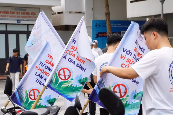 Thanh niên chính là nhóm tiên phong trong việc xây dựng môi trường học đường không khói thuốc, đồng thời lan tỏa lối sống lành mạnh tới cộng đồng.