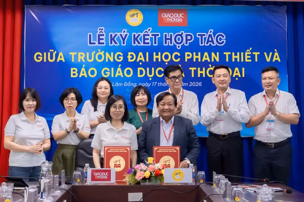 Báo Giáo dục và Thời đại ký kết hợp tác với Trường Đại học Phan Thiết.