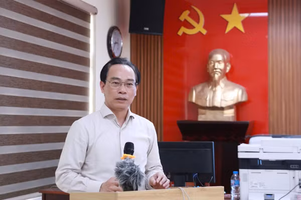 Bộ trưởng Bộ GD&ĐT Hoàng Minh Sơn.