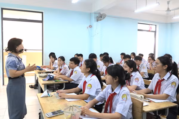 Một tiết học tại Trường THCS Trưng Vương (Nha Trang). Ảnh minh họa