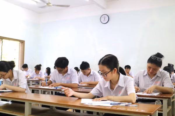 Học sinh tham dự Kỳ thi tốt nghiệp THPT năm 2025. Ảnh Kim Dung