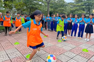 Khi được trao cơ hội như nhau, trẻ có thể tự do khám phá sở thích và phát triển khả năng mà không bị giới tính giới hạn.