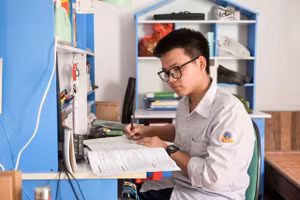 Kỷ luật là chìa khóa giúp Trần Xuân Đam trở thành thủ khoa Kỳ thi tốt nghiệp THPT năm 2025. 