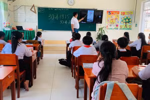 Giờ học tại Trường Tiểu học Tân Kiều 3 (xã Đốc Binh Kiều, Đồng Tháp).
