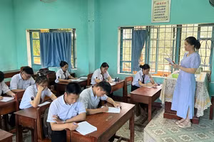 Giờ học tại Trường THPT Phú Bài (Hương Thủy, TP Huế). Ảnh: NTCC