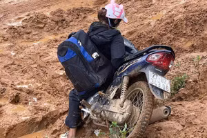 Hành trình đầy gian nan của giáo viên vùng cao Điện Biên.