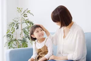 Cha mẹ hãy thấu hiểu cảm xúc của con. Ảnh minh họa: ITN.