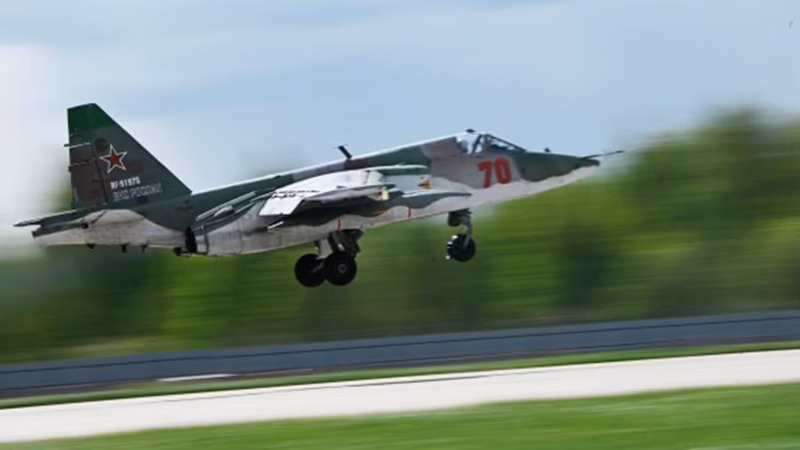 Máy bay Su-25.