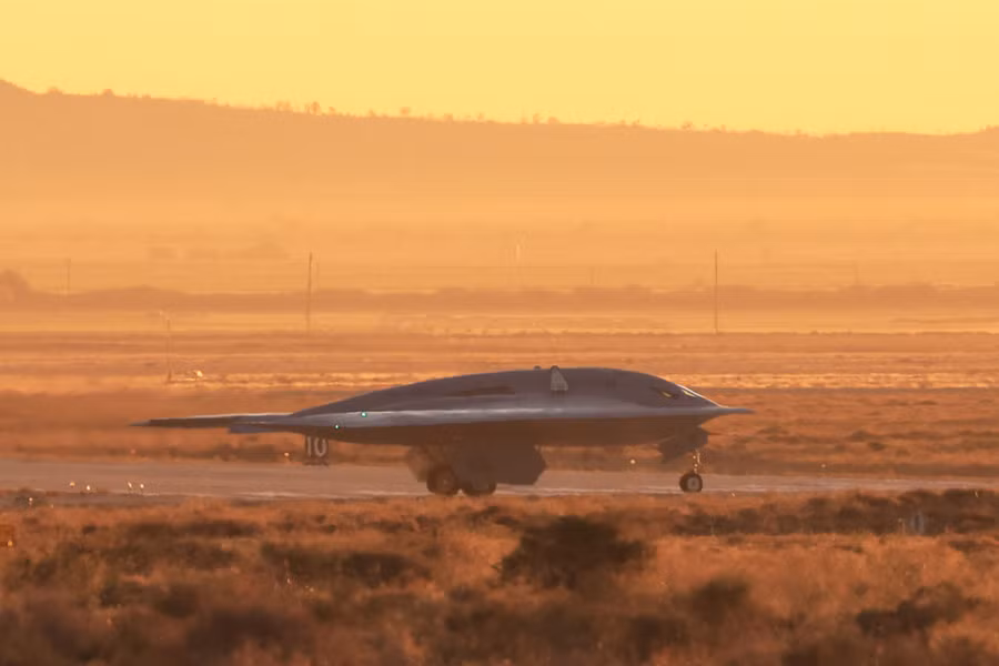 he-lo-suc-manh-b-21-raider-voi-tai-trong-136-tan-vu-khi-2.jpg